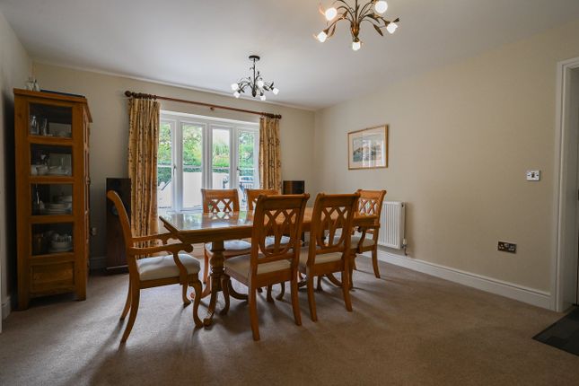 91, Beaufoys Avenue, Ferndown photo 4