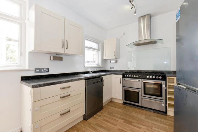 157, Whitton Road, Twickenham photo 4