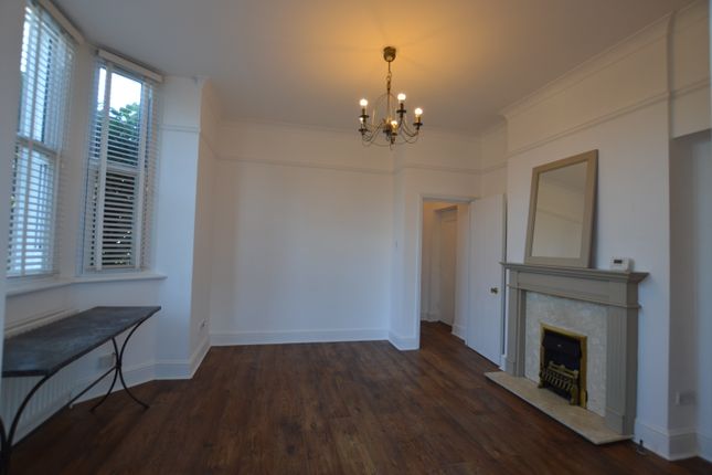 1, Green Street, Sunbury-on-Thames photo 2