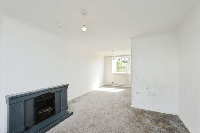 7, Strawberry Close, Cornwall photo 2