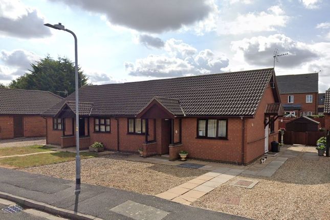 Thumbnail Bungalow to rent in Lucetta Gardens, Spalding
