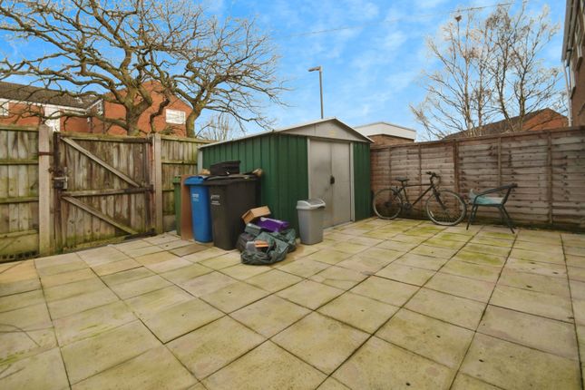 26, Hipley Close, Derbyshire photo 3