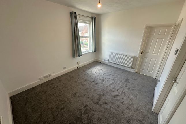 Flat 2, 32, Gordon Road, GREAT YARMOUTH photo 2