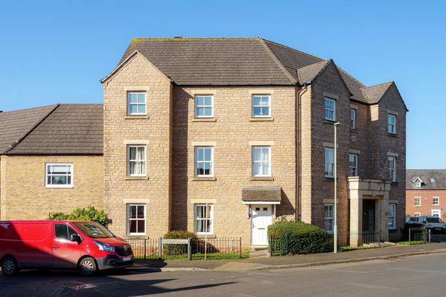 2-bed flat on 4 ASHMEAD ROAD, Banbury, Banbury, £180,000