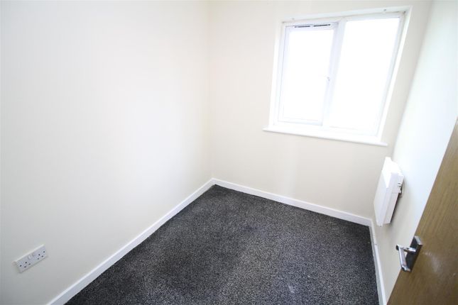 27, Parsons Way, Manchester photo 5
