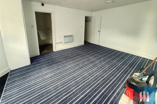 Flat 1, 26, Somerset Road, Huddersfield photo 5