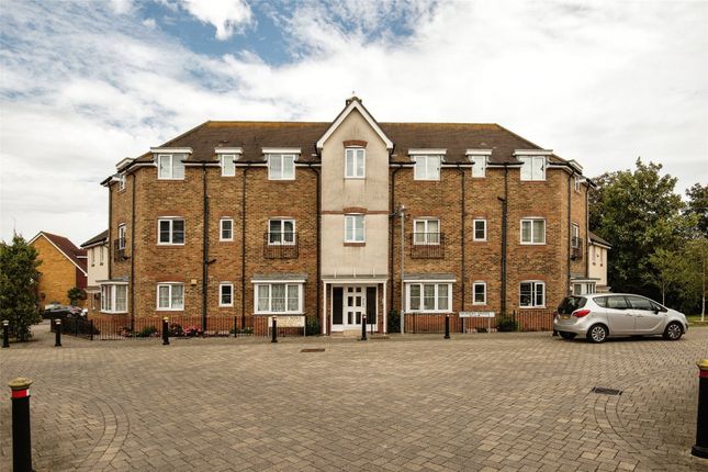 Flat for sale in Haywood Avenue, Minster On Sea, Sheerness, Kent