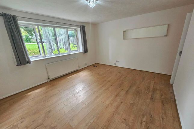 Thumbnail Flat to rent in Beulah Road, Thornton Heath
