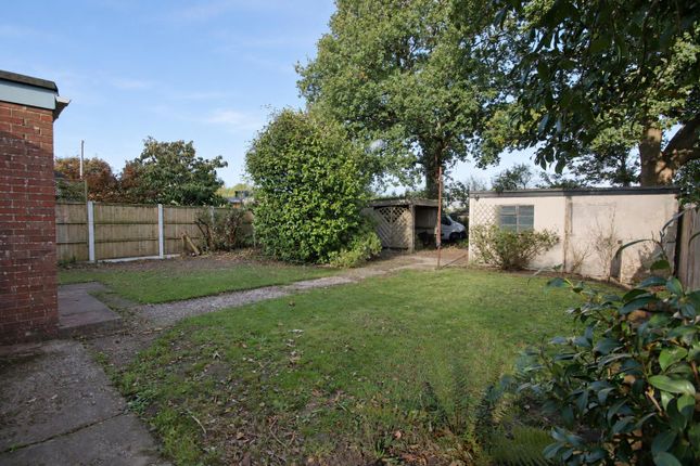 Oakview, Warborne Lane, Lymington photo 3