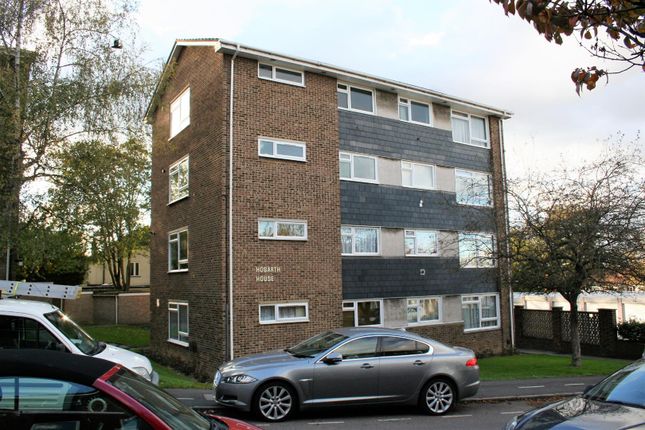 Thumbnail Flat to rent in Sutton Grove, Sutton
