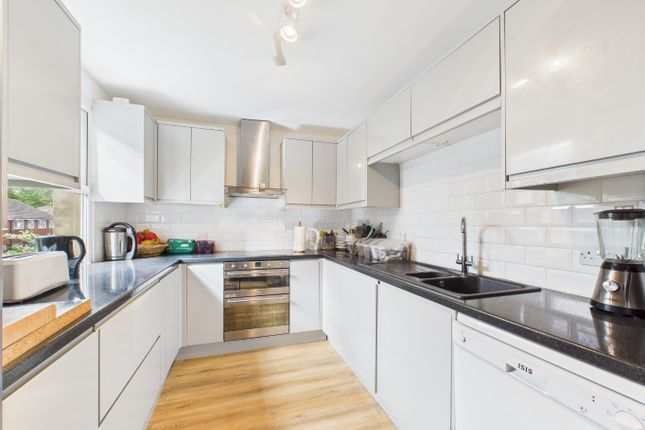 71, Ravensbourne Road, Bromley photo 2