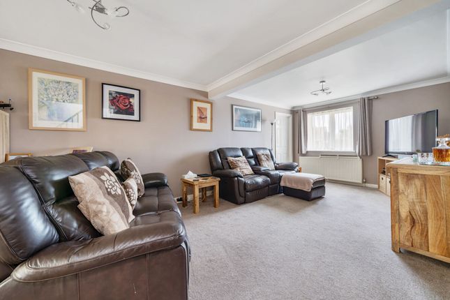 46 Chichester Way, Chichester photo 2