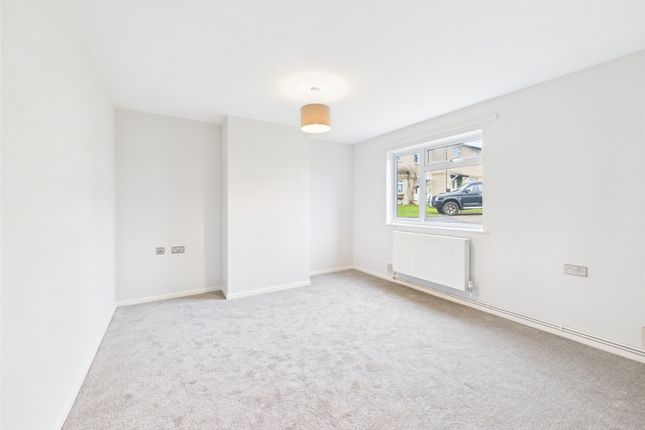 10, Starling Court, Gloucestershire photo 3