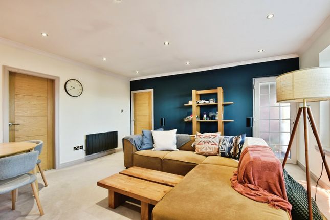 6, Pownall Court, Cheshire photo 4