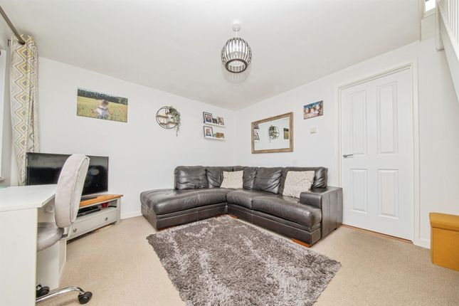 18, Eve Balfour Way, STOWMARKET photo 3
