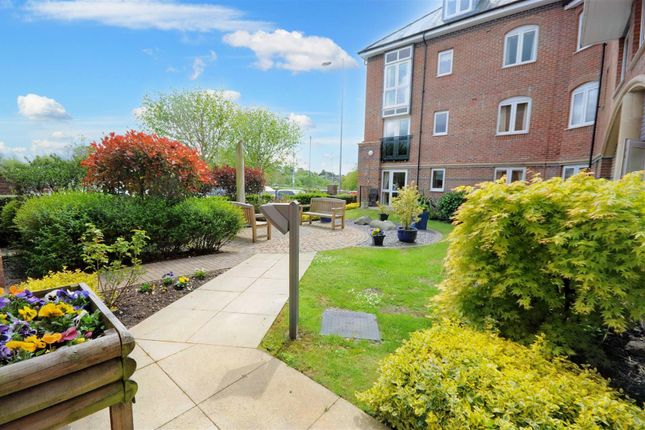 6 Joules Court, Crown Street, Stone photo 3
