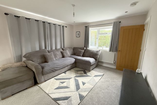 15a Abbots Road, Tewkesbury photo 2
