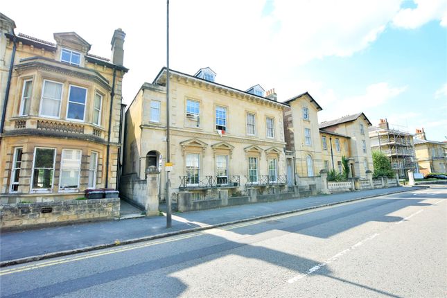 Flat 2,, Wrenbury Court, Reading photo 4