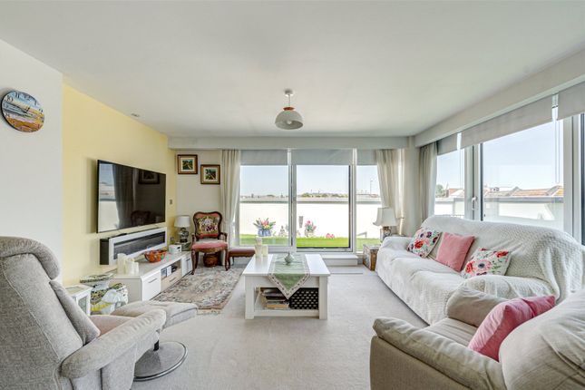 12, The Beach Residences, Worthing photo 2