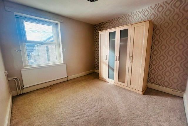 42b John Street, Porthcawl photo 4