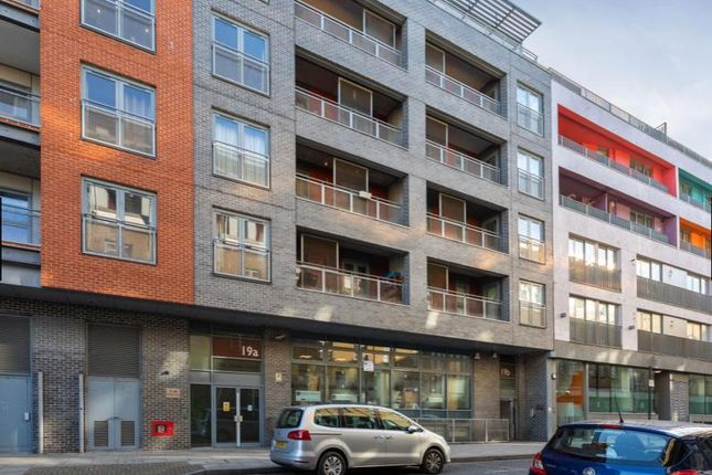 1 Bed Flat For Sale In Colefax Building Aldgate Triangle - 