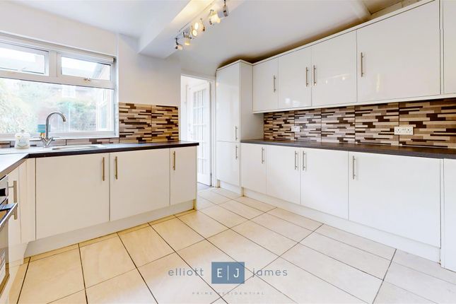 128, Forest Road, Loughton photo 4