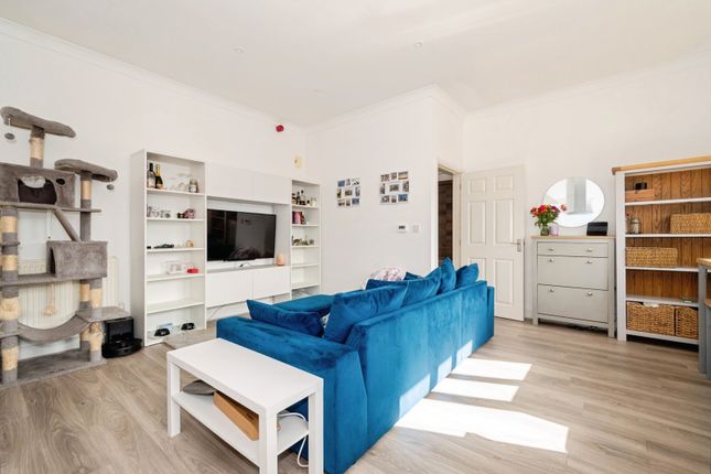 Apartment 6, Martin House,, Treruffe Hill, Cornwall photo 2