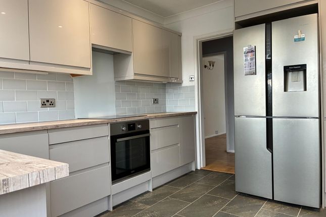 10, Eighth Avenue, Wisbech photo 2