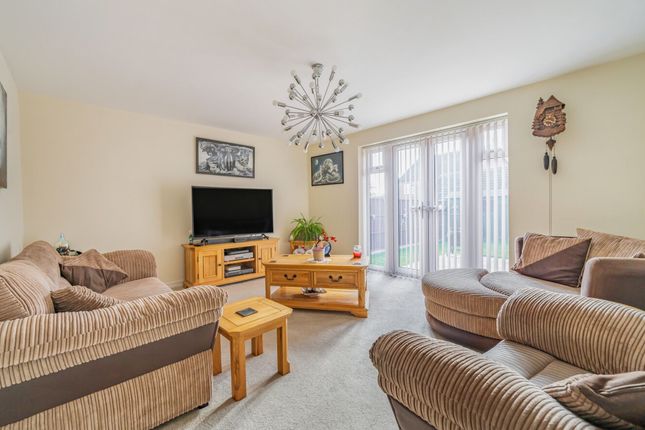78 Furrow Close, Worcester photo 4