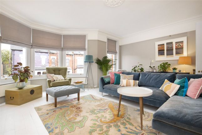 4 bed flat for sale in Goldsmith Avenue, London W3