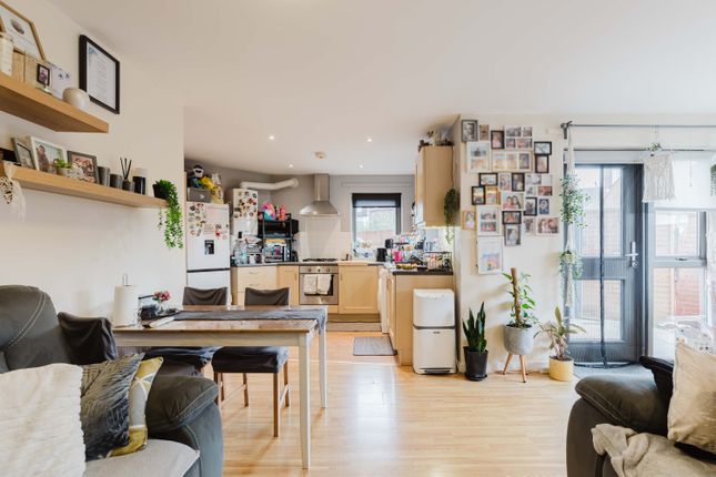 Tw14 8Dr - High Res-38.Jpg