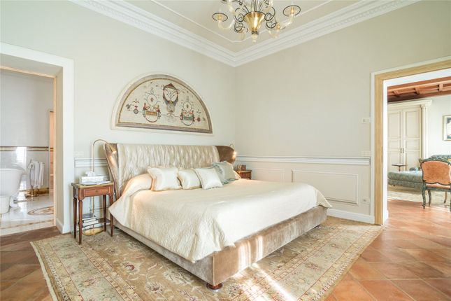 Property for sale in Villa Anna, Forte Dei Marmi, Lucca, Tuscany
