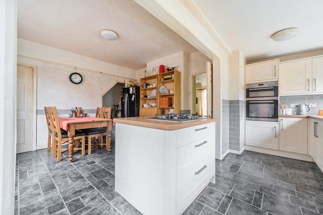Detached house for sale in Nest Lane, Wellingborough