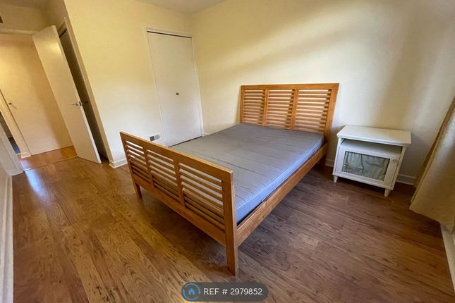 Flat, Elton Lodge Florence Road, London photo 2
