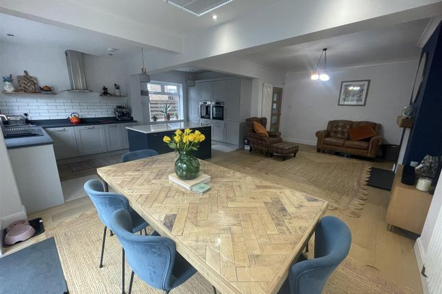 20, Denby Drive, Mansfield photo 2