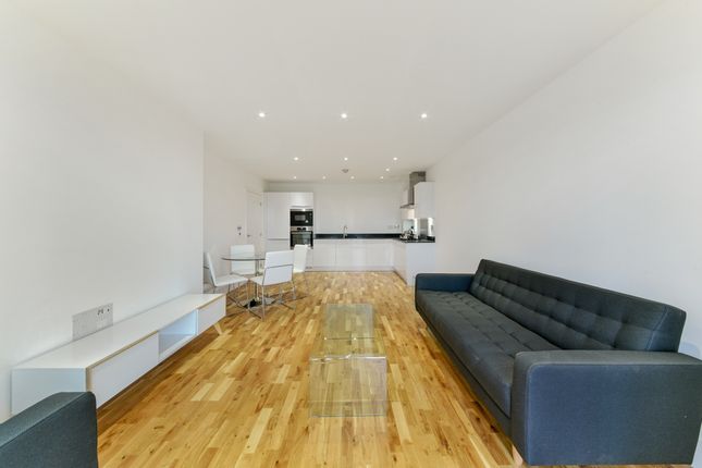 Thumbnail Flat to rent in Cityview Point, Poplar, London