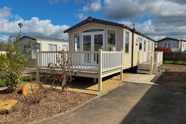 2-bed caravan on 42, Oakmere Park, Worcester, £28,000