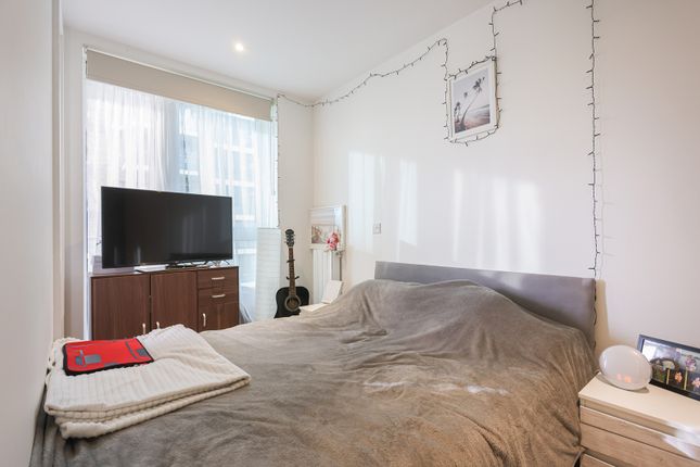 Studio for sale in Victory Parade, Woolwich