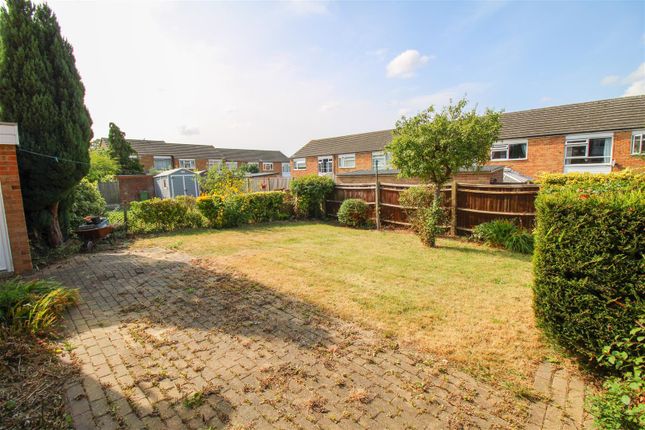85, Paddock Mead, Harlow photo 4