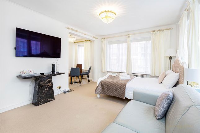 51, Vandon Court, Westminster photo 4