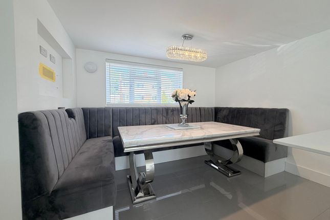 22 Kingscote Road East, Cheltenham photo 3