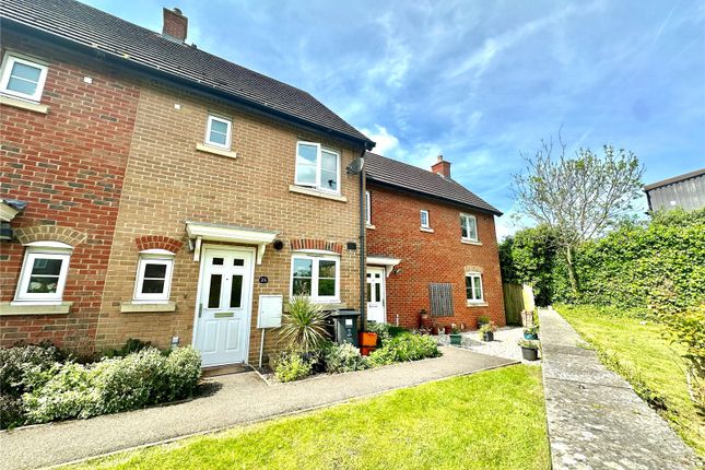 Thumbnail Terraced house for sale in Strouds Close, Old Town, Swindon