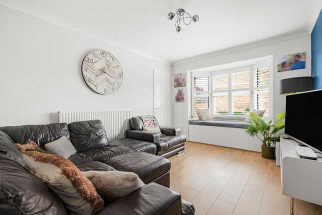36 Henley Way, Ely photo 4