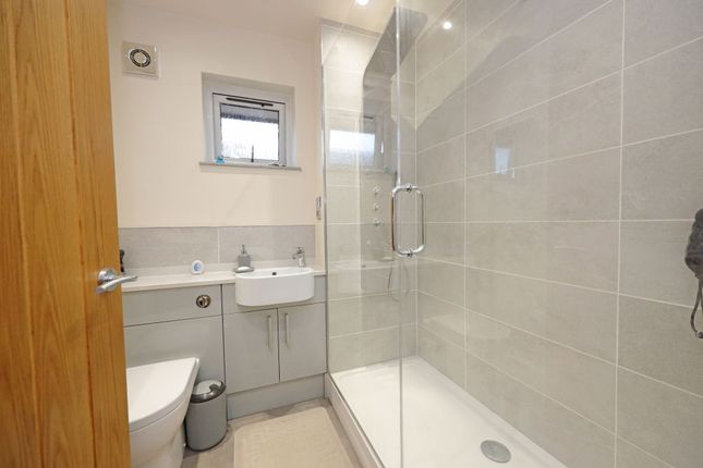 Flat 14, Riversmead Waveney Grove, Newcastle photo 4