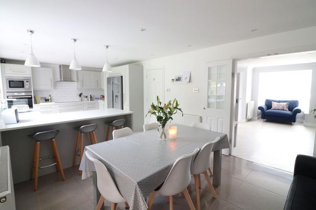25, Smithcombe Close, Barton Le Clay photo 2