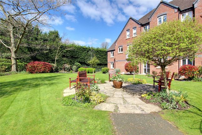 Flat for sale in Tower Hill, Droitwich, Worcestershire