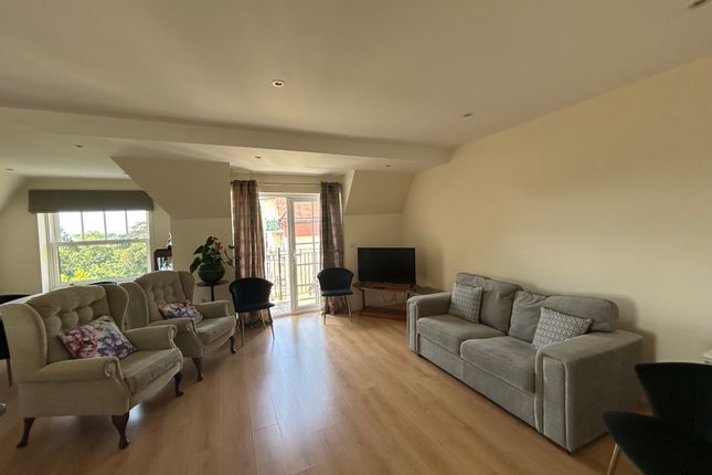 Flat 24 Sea View Court, Sea View Road, Falmouth photo 2