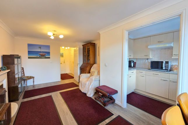 36 St. Johns Court, Abbey Rise, Tavistock photo 4