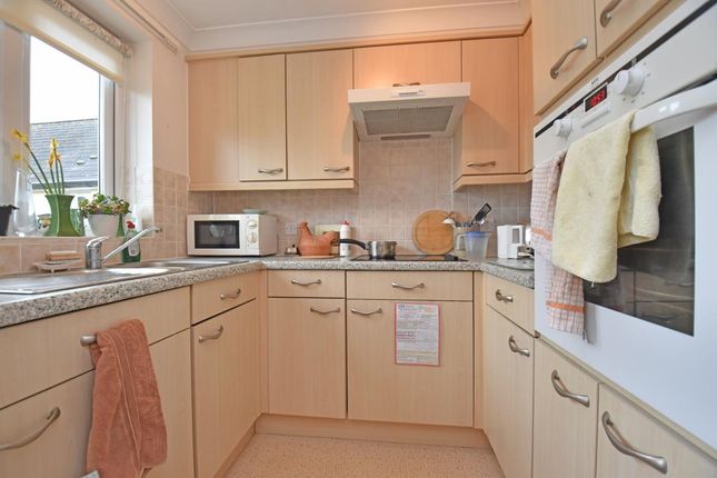 26 Clarks Court, High Street, Cullompton photo 4
