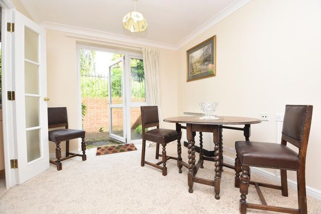 1 Clarks Court, High Street, Cullompton photo 4